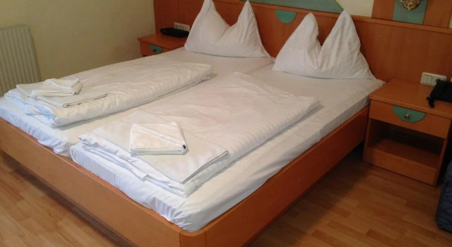 Gasthof Erhardt, Book Hotel Hotels in East Styria with Parking, Parking