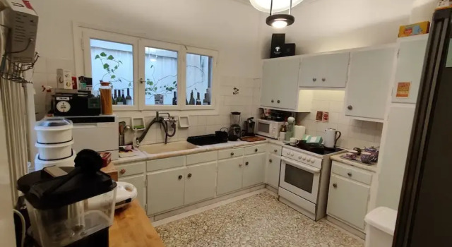 Апартаменты Chic 2BR Bright Penthouse With Open Wood Staircase