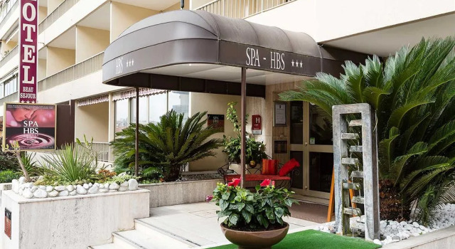Hotel Beausejour, Забронировать Отель Отели Канн с бассейном, рядом с Le Croisette Casino Barriere de Cannes, Бассейн