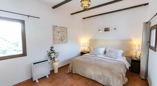 Cortijo el Chenil Rural Retreat, Забронировать Отель Касарабонела Sierra de las Nieves