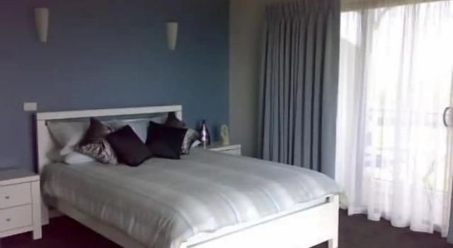 Номер Standard с балконом Swan Lake Guest House