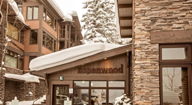 Aspenwood - CoralTree Residence Collection, Забронировать Отель Отели Горнолыжного курорта Аспен-Сноумас 3 звезды, 3*
