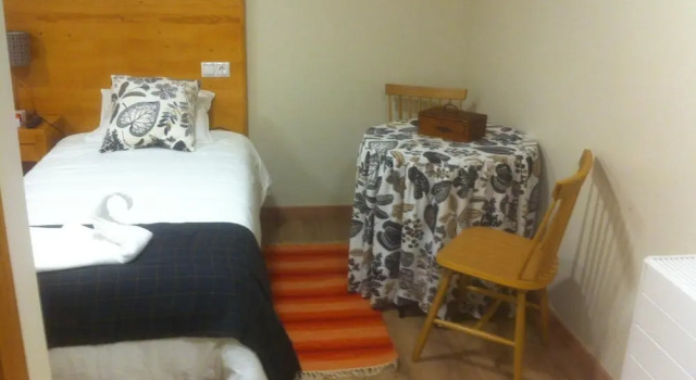 O Cruceiro, Book Hotel  