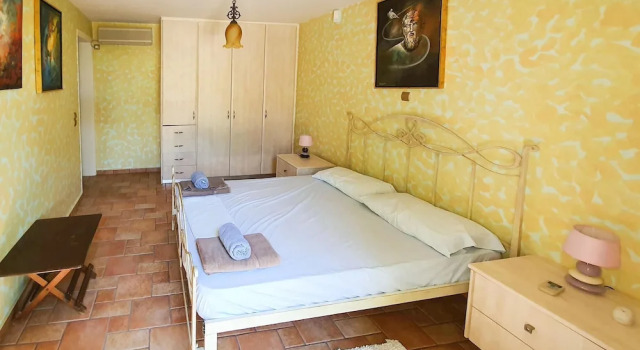Stunning Home in Kiato With Sauna, Wifi and 5 Bedrooms, 预订 酒店 Velo-Vocha Corinthia Regional Unit