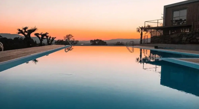 Bungalow com Piscina,valença Izibookings, Book Hotel Hoteller i Valenca med parkering, Parkering
