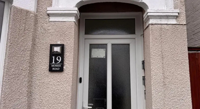 Central 4 Bed House - Sleeps 8 & Free Parking, Забронировать Отель Отели Саутгемптона 3 звезды, рядом с Театр «Мэйфлауэр», 3*
