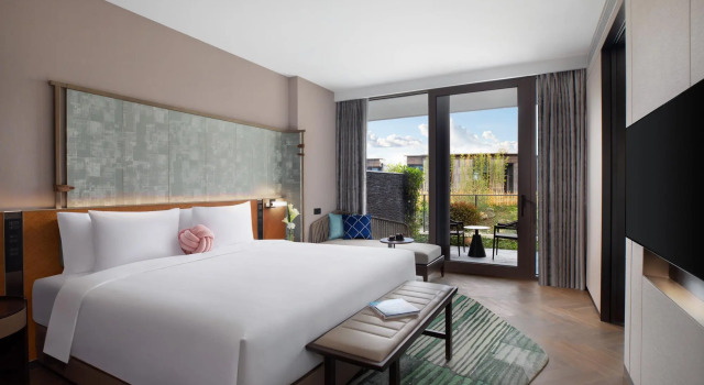 Двухместный номер Premium с видом на сад Hotel Indigo Suzhou Yangcheng Lake by IHG