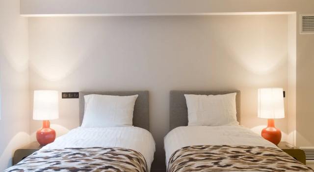 Captivating 5br Pool Villa Close Navarino Golf