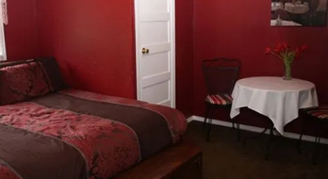 The Historic Brook Forest Inn, Buchen Sie Hotel Evergreen Colorado