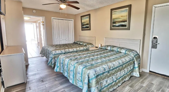 Апартаменты c 1 комнатой Suites at the Beach