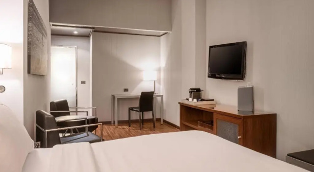 Двухместный номер Superior AC Hotel Palacio Universal by Marriott