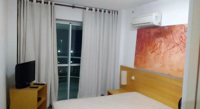 Quarto e Sala de Frente para o Mar