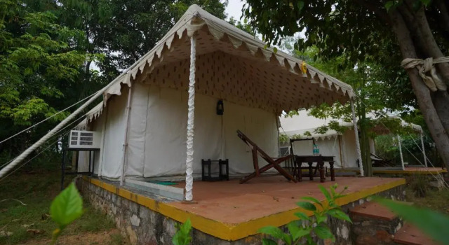 Ranthambhore Bagh Dwar Camp, Забронировать Отель Отели штата Раджастхана с бассейном, Бассейн