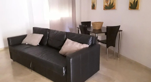 Apartamento en zona de golf y playa