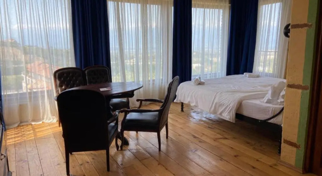 Полулюкс с балконом Отель Chateau Khashmi