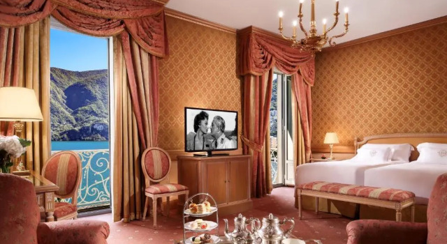 Двухместный номер Palace Deluxe с видом на озеро Hotel Splendide Royal