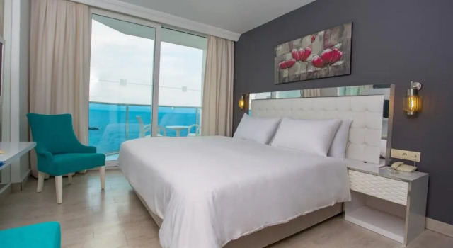 Двухместный номер Standard с видом на море Le Bleu Hotel & Resort Kusadasi