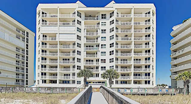 New Listing! Gulf-front Getaway W/ Pools & Hot Tub 2 Bedroom Condo