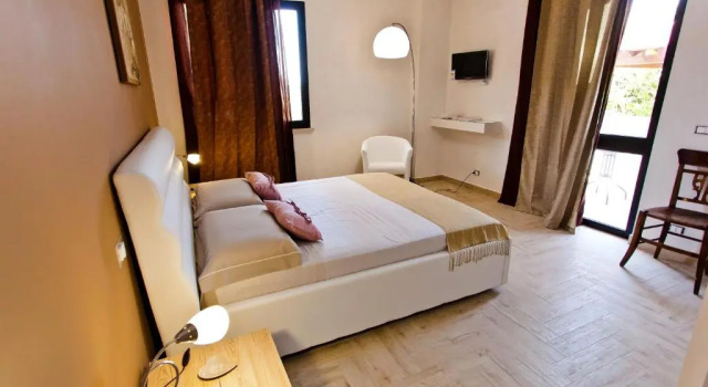 Двухместный номер Deluxe с балконом B&B Shining