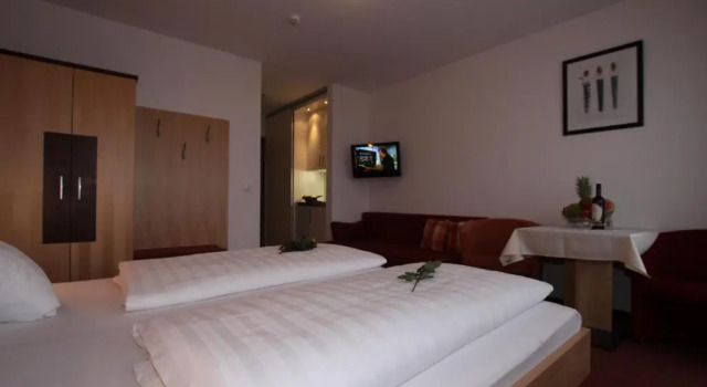 Hotel Garni Tirol, Забронировать Отель Вальхзе Kaiserwinkl