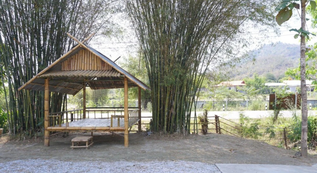 Kiang Phu Resort Camping, Varaa Leirintäalue Hotellit North-Eastern Thailand pysäköinnillä, Pysäköinti