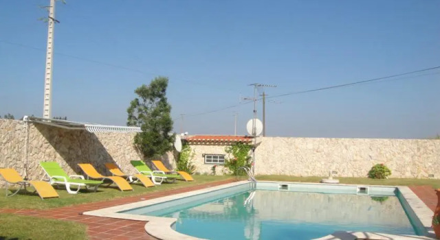 On hotels & accommodation, Varaa Huoneisto Foz do Arelho Oeste