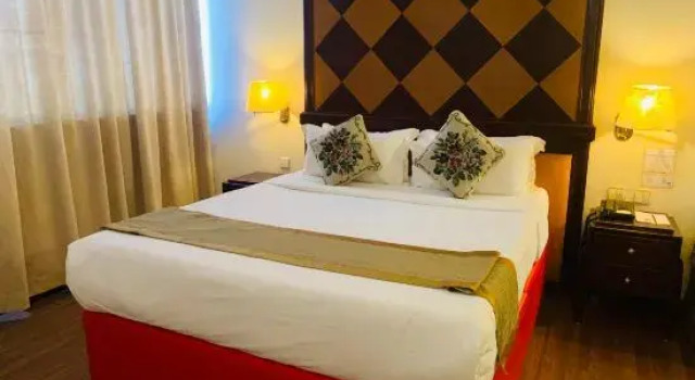 Двухместный полулюкс Hotel Emas Tawau