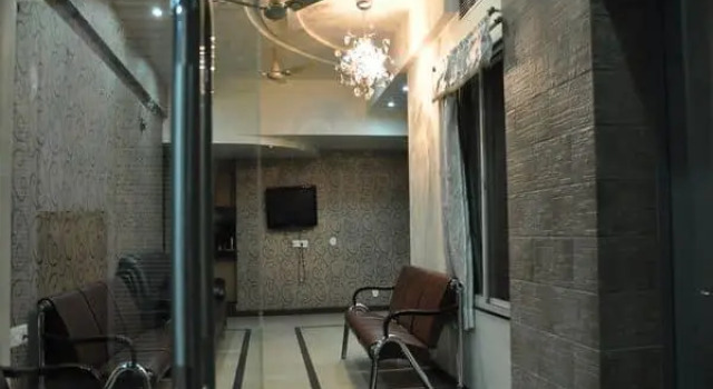 Hotel Grace Inn, Забронировать Отель Отели штата Махараштры 3 звезды, 3*