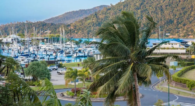 Номер Standard Пентхаус c 1 комнатой с балконом at Waterfront Whitsunday Retreat