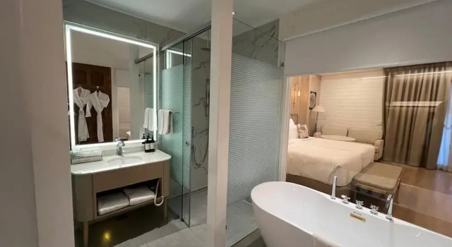 Коттедж Luxury Royal Orchid Resort & Convention Centre, Yelahanka Bangalore