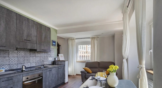 San Lorenzo View Apartment 5 by Wonderful Italy