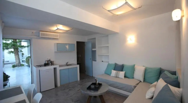 Edem Suites, Prenota Hotel Hotel a Andro con parcheggio, Parcheggio