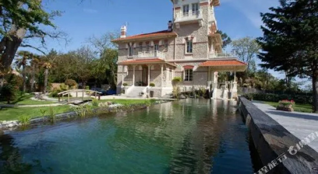 Hotel Restaurant Villa Fayence, Забронировать Вилла Валлерфанген 