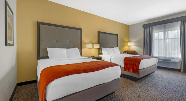 Четырёхместный номер Standard B/W Plus Elizabethtown Inn & Suites
