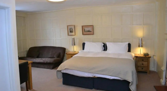 Семейный номер Standard White Hart Hotel