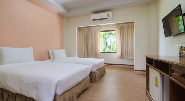 Siam Avari Hotel, Chiang Rai, Забронировать Отель Бизнес-отели Чианграй, рядом с Rong Suea Ten Temple, 4* 5*
