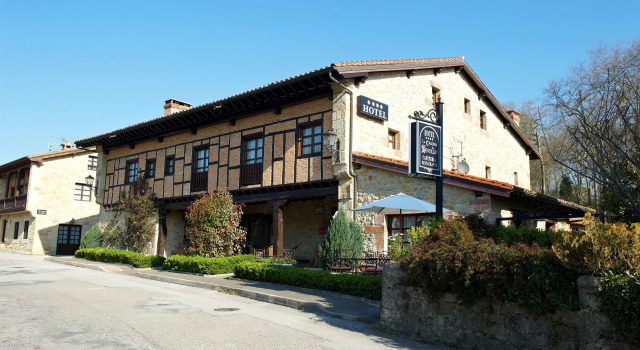La Casona de Revolgo, Забронировать Отель Сантильяна-дель-Мар Cantabria Coast