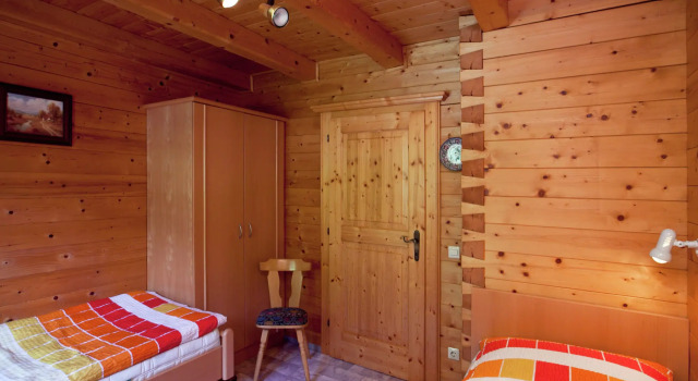 Wooden Holiday Home in Wagrain with Balcony, Rezerwuj Hotel Hotele w Salzburg z parkingiem, Parking