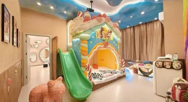 Люкс с 2 комнатами Qifentian Homestay (Harbin Central Street Baroque Style Street)