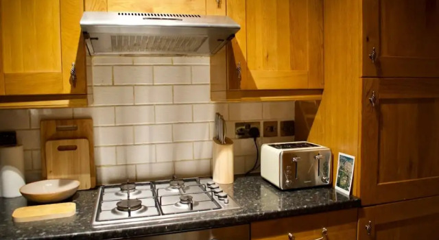 Newly Refurbed Home With Free Parking, Prenota Appartamento Edimburgo 