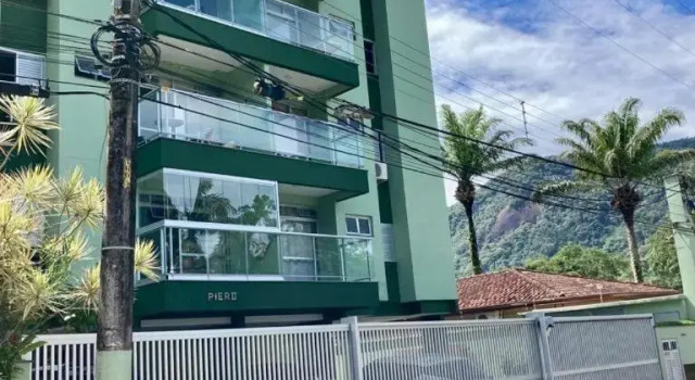 Cobertura 3 dormitórios, 2 vagas, churrasqueira, Wi-fi free, Ribeira Ubatuba