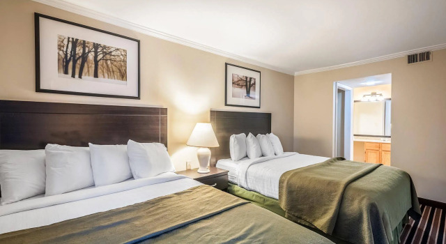 Quality Suites, Book Hotel Hoteller i Cockeysville med morgenmad, Morgenmad