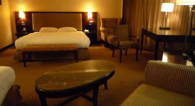 Suite Nisus Hotel