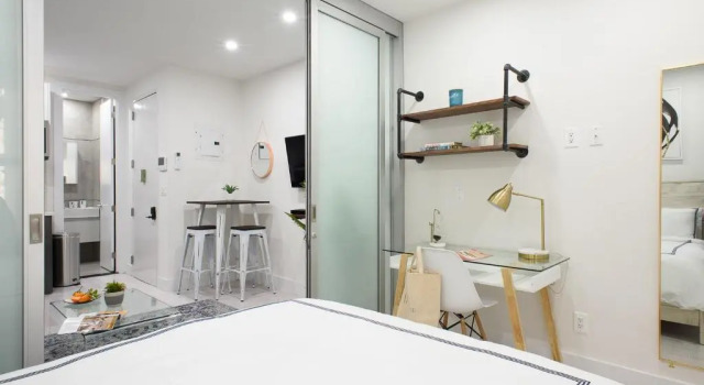 78-3b New Junior 1 BR Prime UES WD in Unit