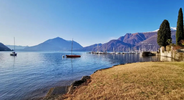 MARINA BAY by Design Studio, Book Boutique Hotels in Bellano with Parking, Parking
