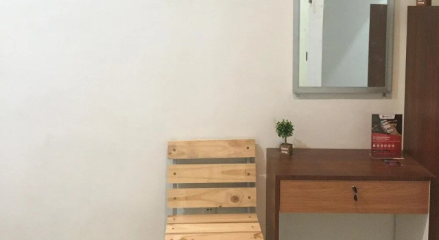 RedDoorz near Institut Kesehatan Helvetia, Book Hotel Hoteller i Sunggal med parkering, Parkering