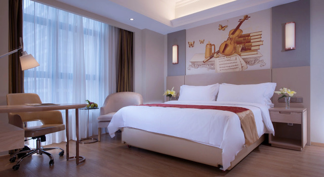 Vienna 3 Best Hotel Shenzhen Linan Nankeda Branch, Rezerwuj Hotel Hotele w Shenzhen z parkingiem, Parking