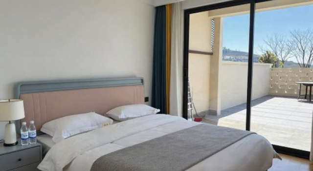 Семейный люкс с 3 комнатами с видом на внутренний двор Wohetian Vacation Apartment