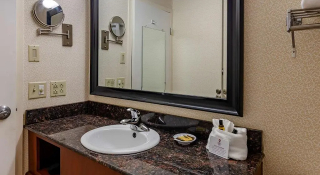 Номер Standard Best Western Plus Inn at Hunt Ridge
