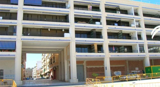 Apartment with 2 Bedrooms in Guardamar Del Segura, with Wonderful City View, Furnished Terrace And Wifi - 100 M From the Beach, Забронировать Апартаменты/квартира Отели Гвардамар-дель-Сегура с парковкой, Парковка